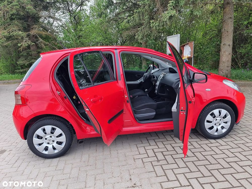 Toyota Yaris 1.3 Sol - 15