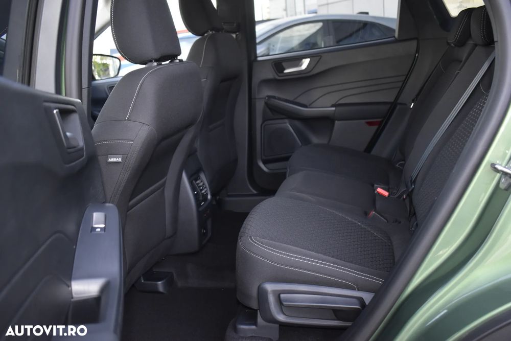 Ford Kuga - 8