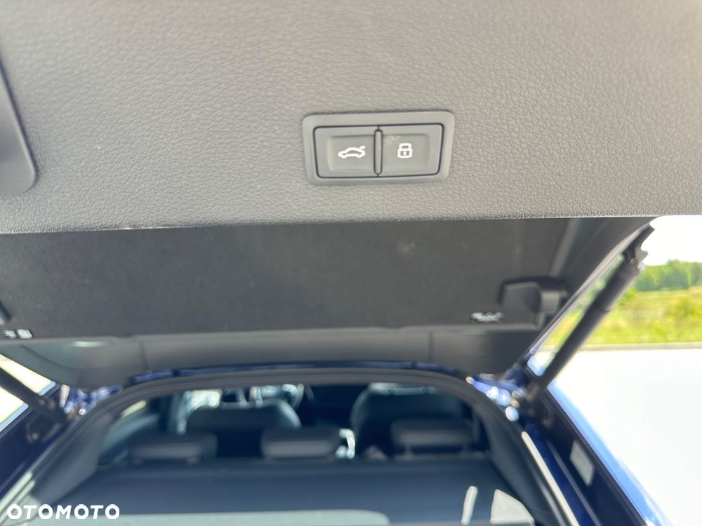 Audi e-tron Sportback - 11