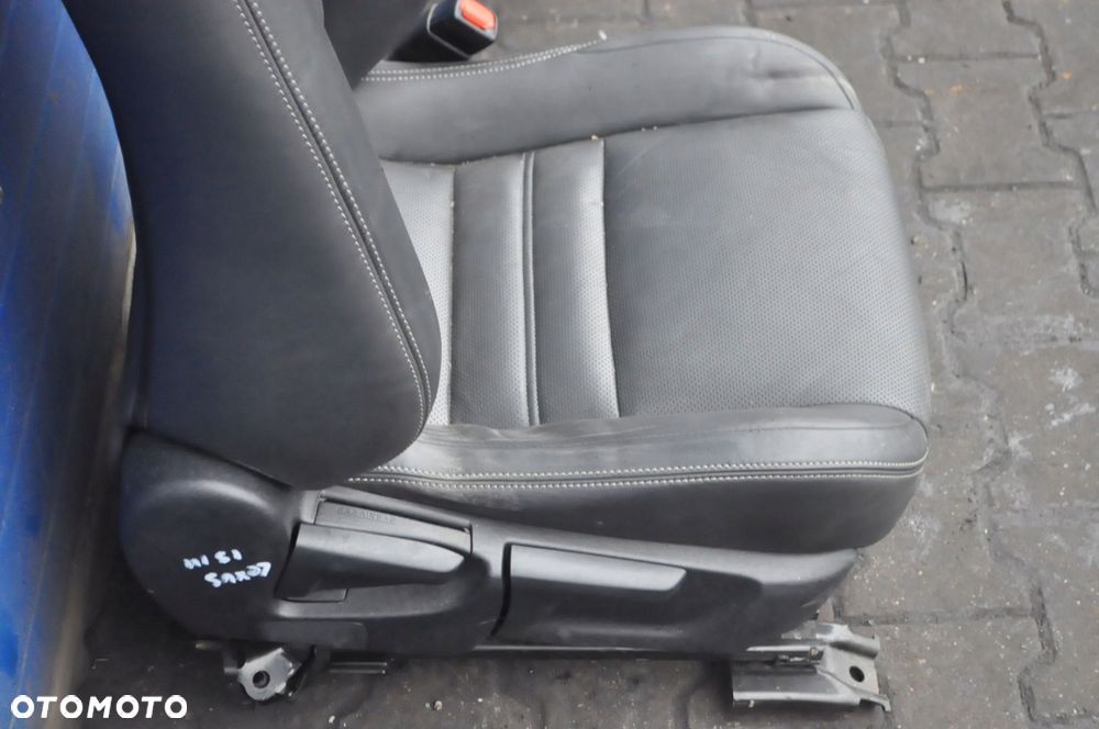 LEXUS IS III PRZEKŁADKA WNĘTRZA FOTELE SKÓRA - 6