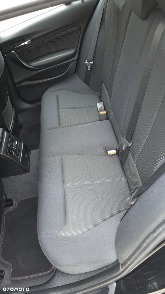 BMW Seria 1 116i - 20