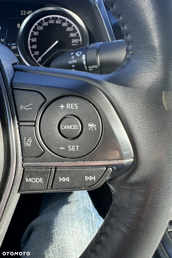 Toyota Camry 2.5 Hybrid Comfort CVT - 17