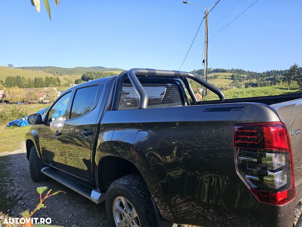 Mitsubishi L200 Double Cab M/T Invite - 5