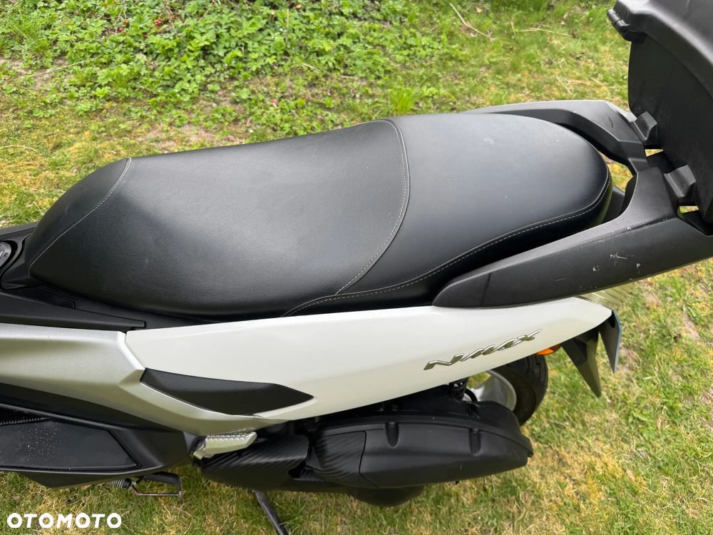 Yamaha NMAX - 19