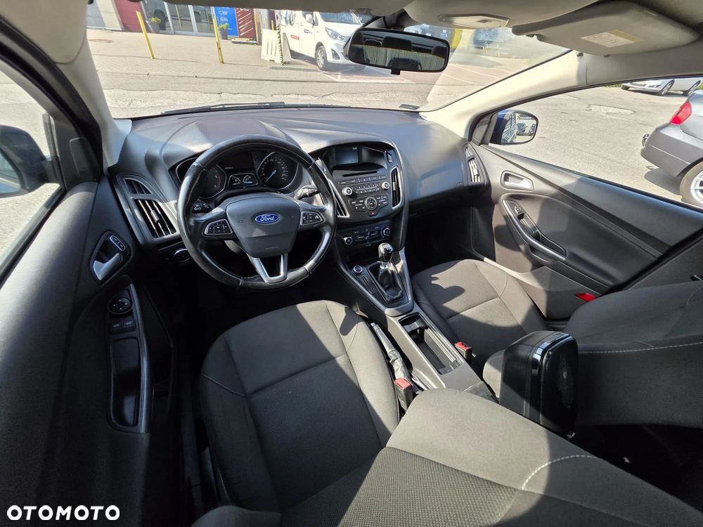 Ford Focus 1.5 TDCi SYNC Edition - 21