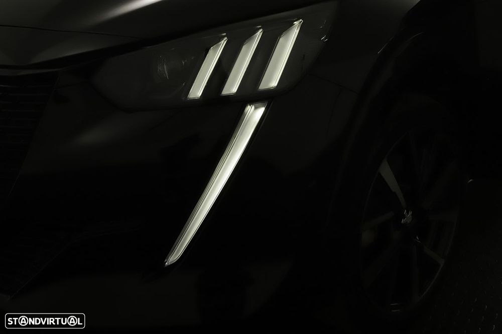 Peugeot e-208 50 kWh GT - 6