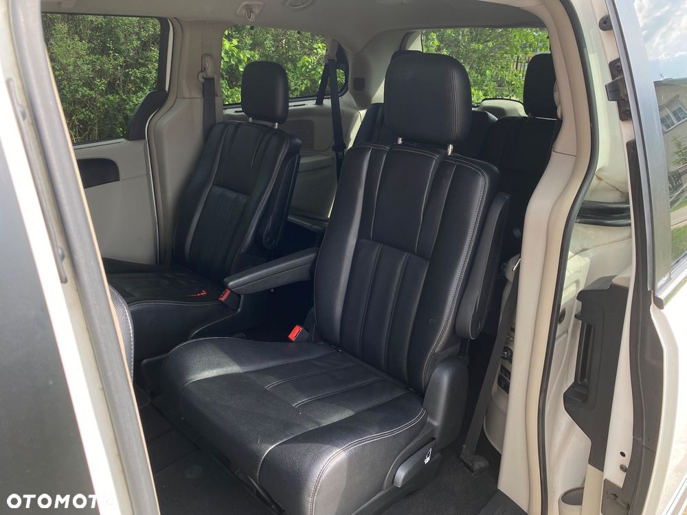 Chrysler Town & Country 3.6 Touring - 9