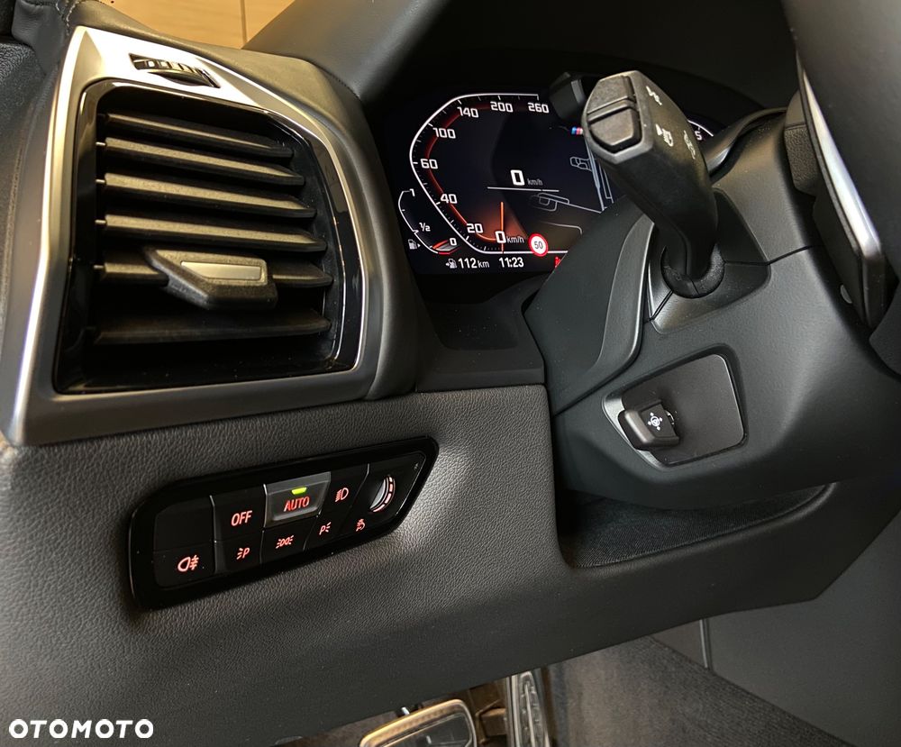 BMW Seria 8 - 10