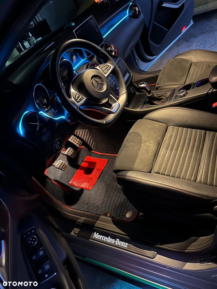 Mercedes-Benz Klasa A 250 AMG Line - 23