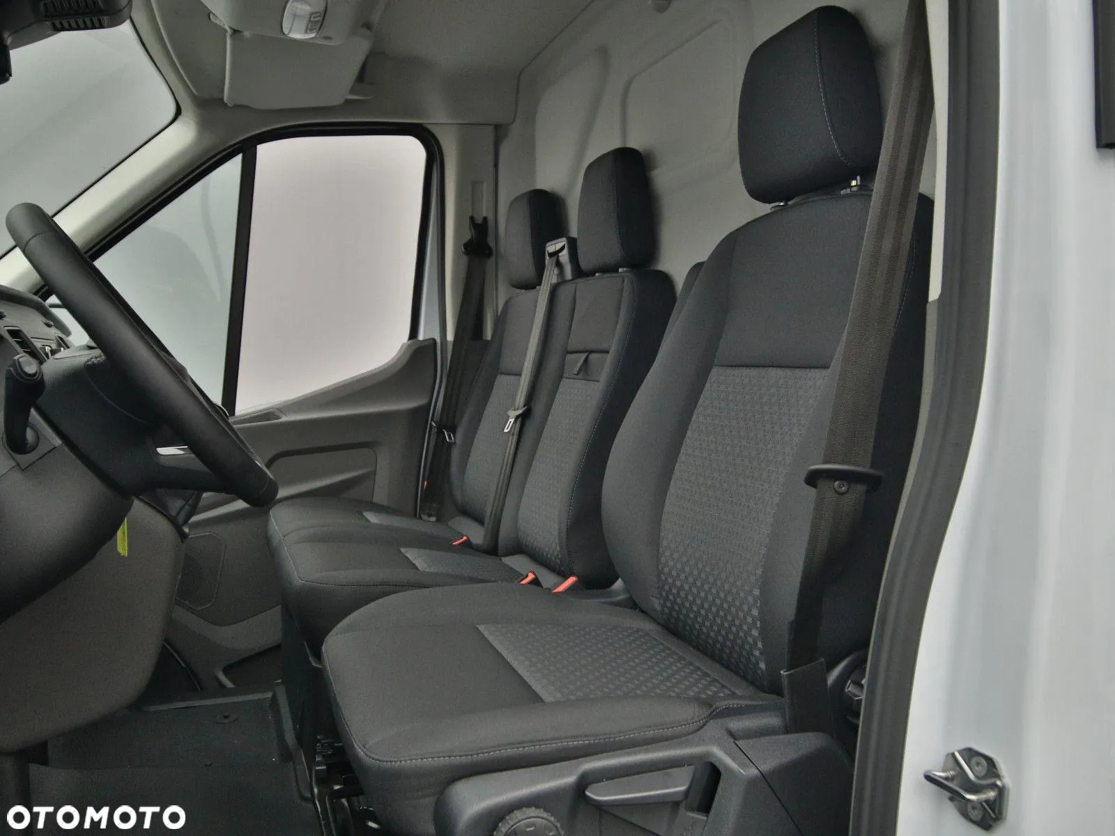 Ford Transit L2H2 130KM Trend OFERTA NAJMU - 9