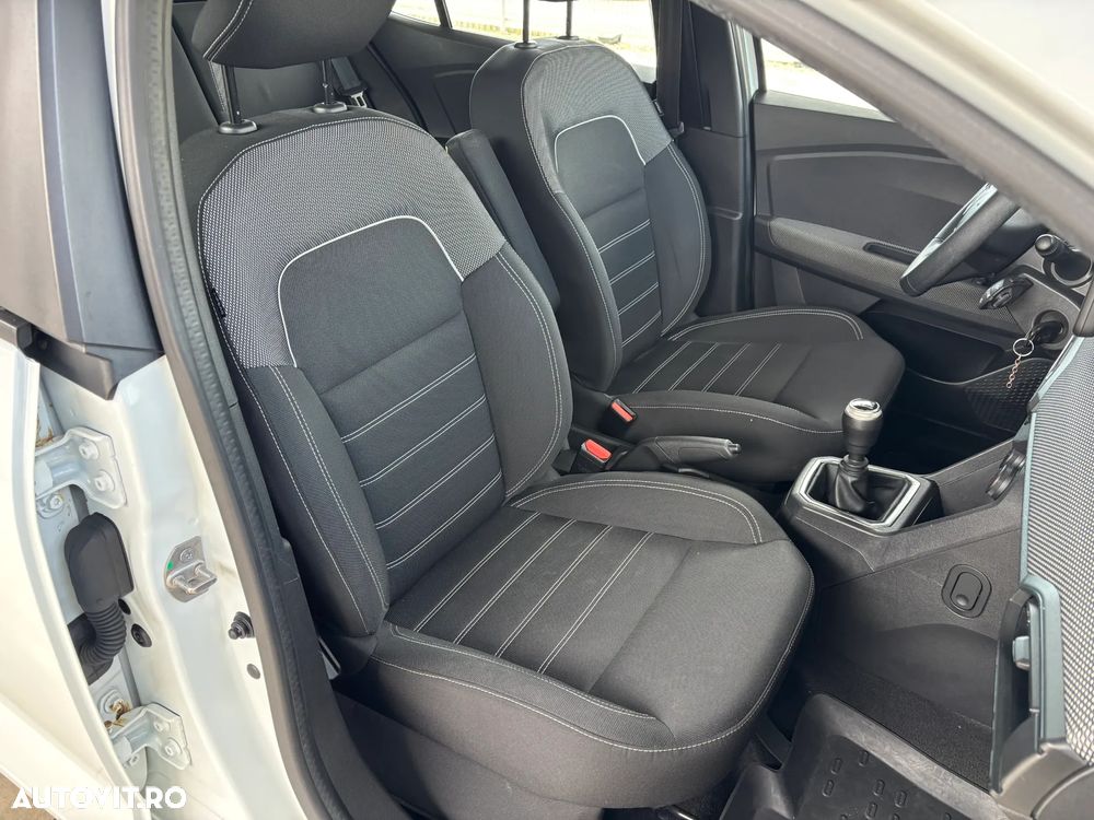 Dacia Logan TCe 90 MT6 Comfort - 28