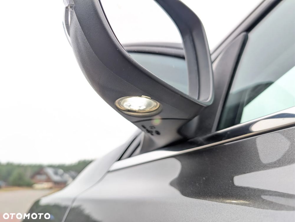 Ford Focus 1.5 EcoBlue Start-Stopp-System TITANIUM - 37