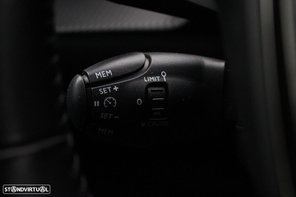 Peugeot 2008 1.5 BlueHDi Allure - 12