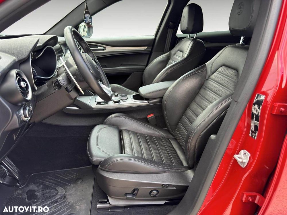 Alfa Romeo Stelvio - 11