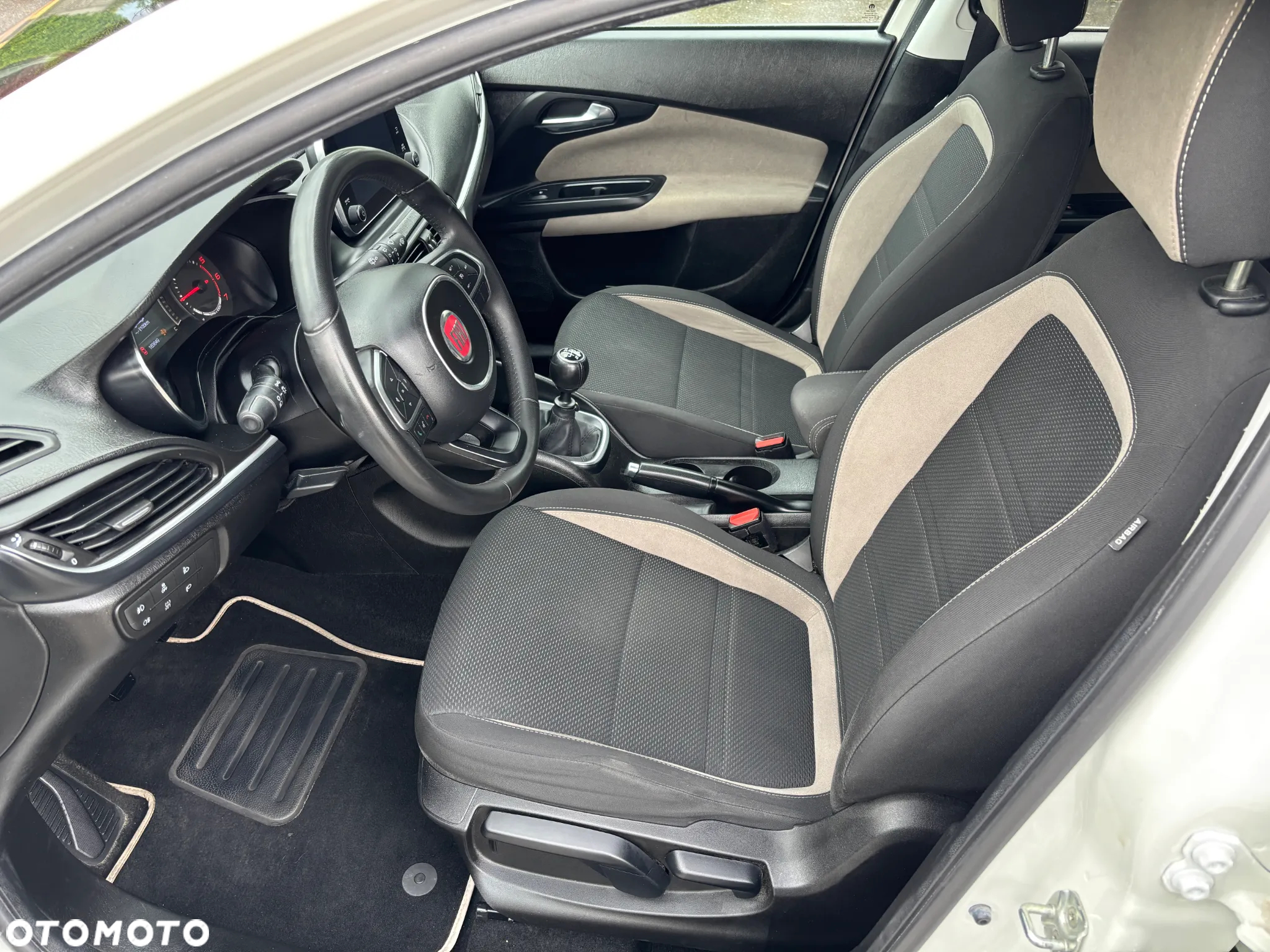 Fiat Tipo 1.6 MultiJet 16v Pop - 28