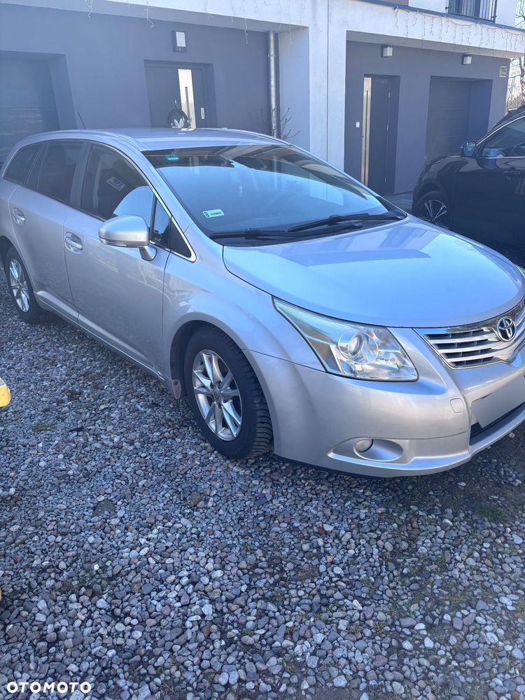 Toyota Avensis 2.0 D-4D 2010 - 3