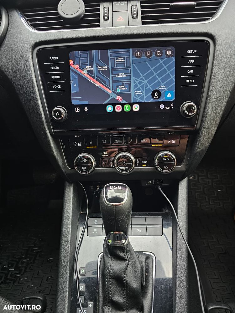 Skoda Octavia 2.0 TDI DSG Style - 7