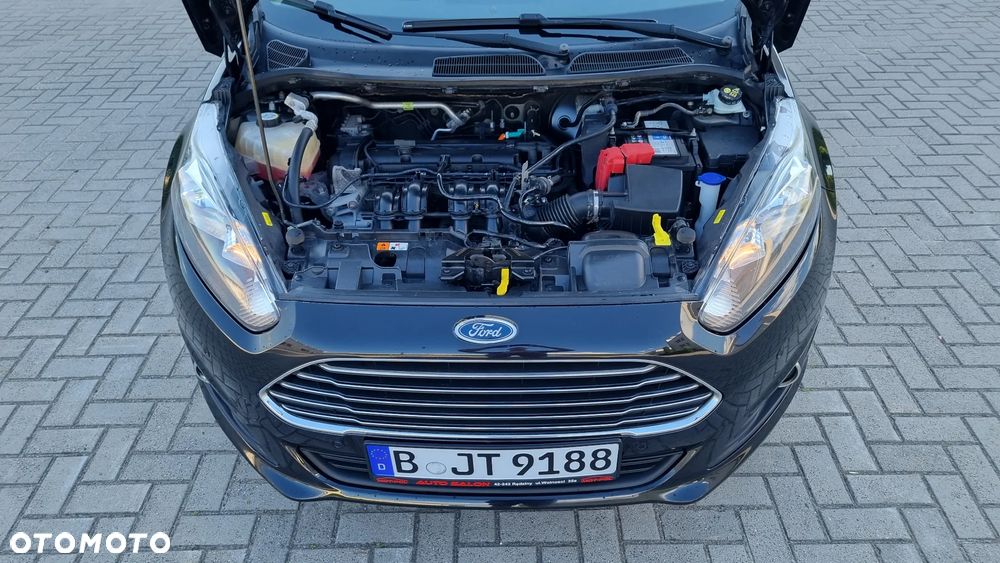 Ford Fiesta 1.25 Celebration - 17