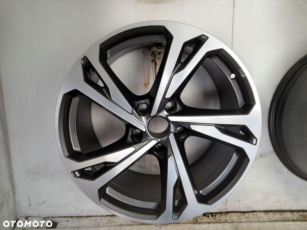 Felga aluminiowa Audi OE 85H601025N 10.0" x 20" 5x130 ET39