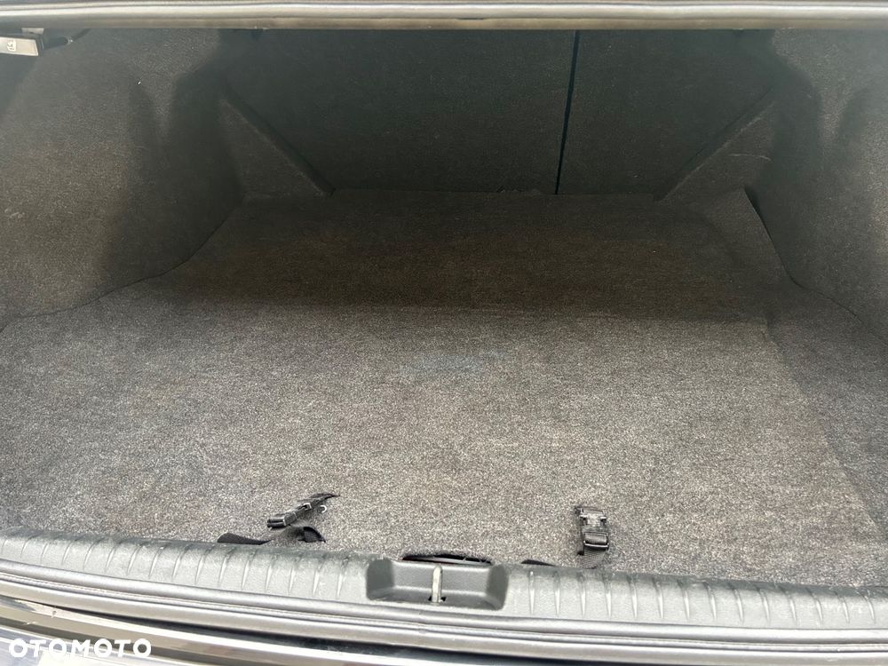 Honda Civic 1.8 Executive - 28