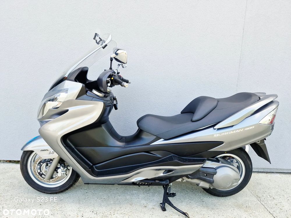 Suzuki Burgman - 4