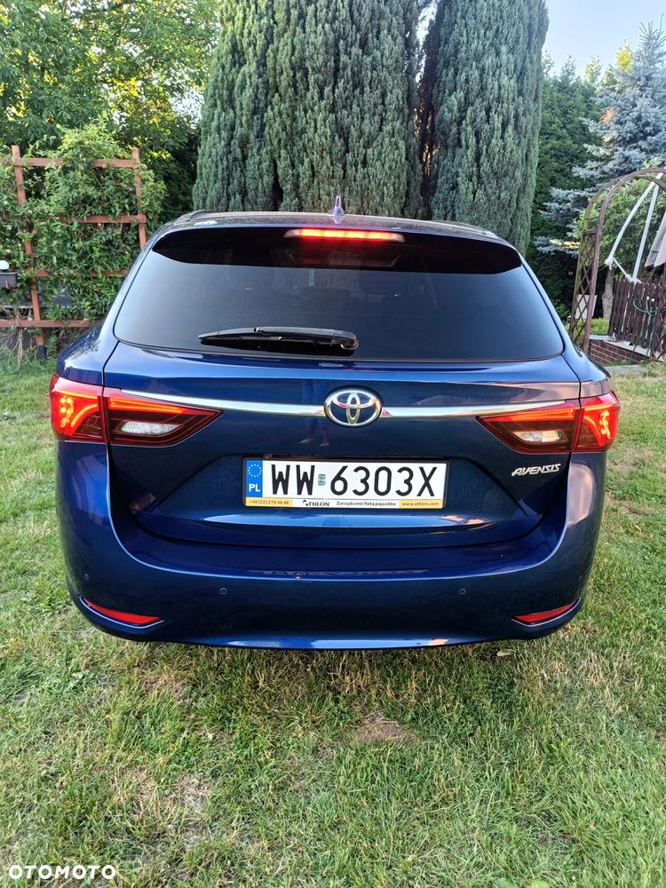 Toyota Avensis 2.0 D-4D Premium - 12