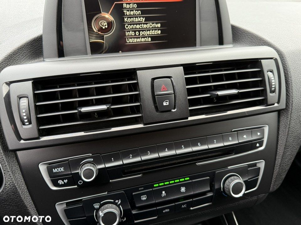 BMW Seria 1 116i Sport Line - 24