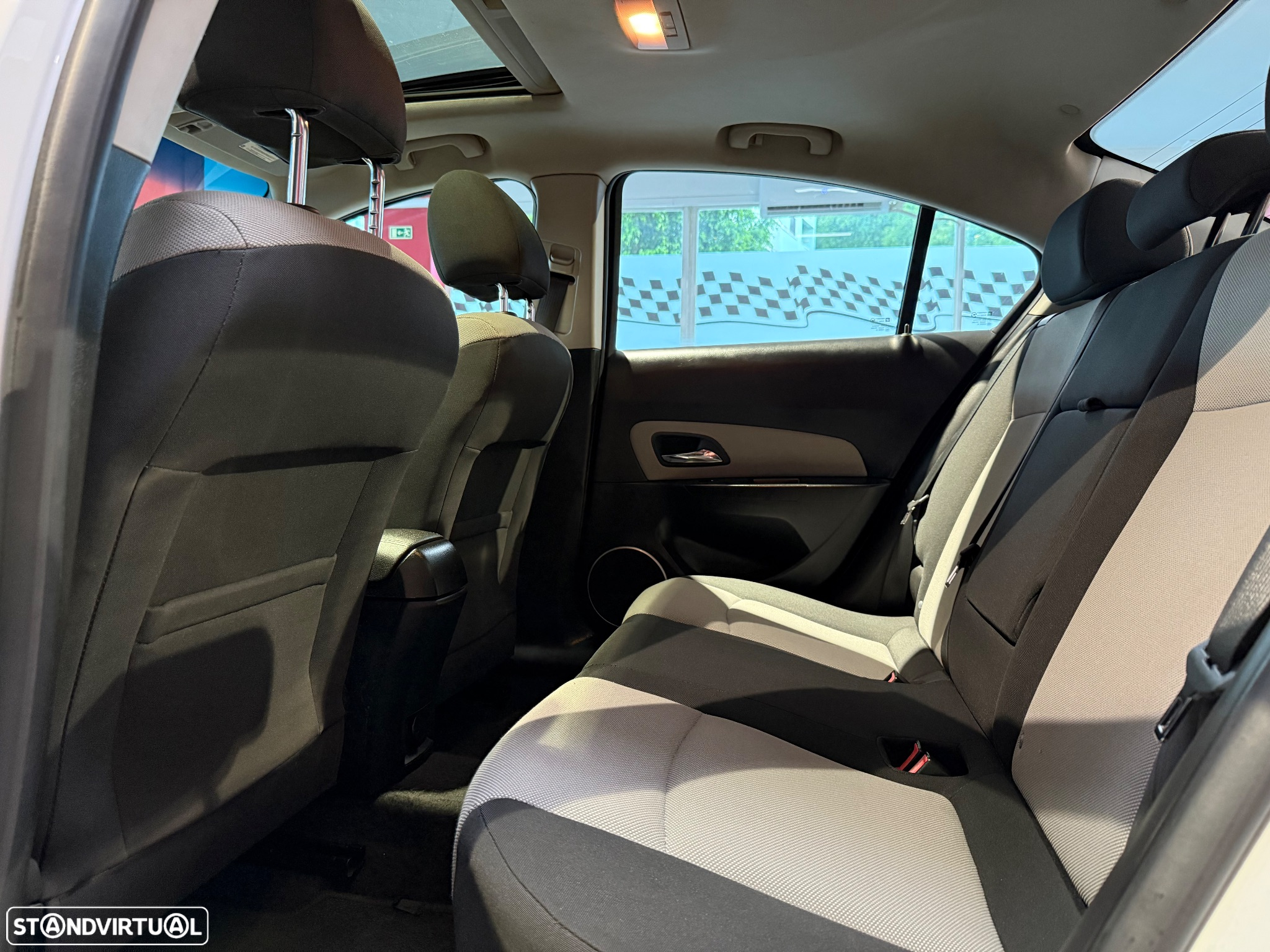 Chevrolet Cruze 1.6 LT - 15