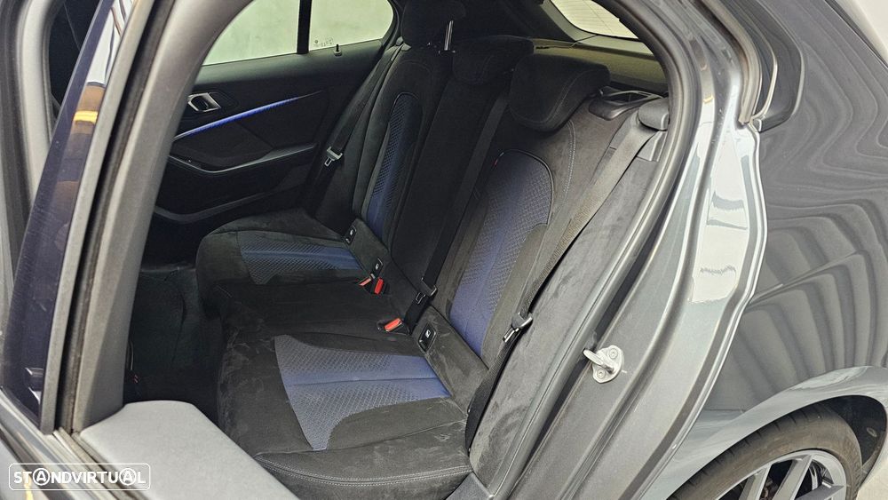 BMW 116 d Pack Desportivo M Auto - 22