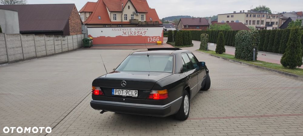 Mercedes-Benz W124 (1984-1993) - 31