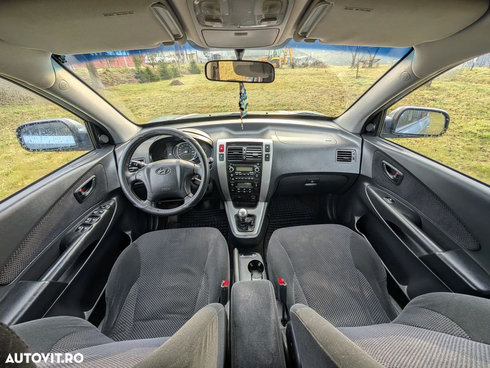 Hyundai Tucson 2.0 CRDI VGT 4WD GLS - 25