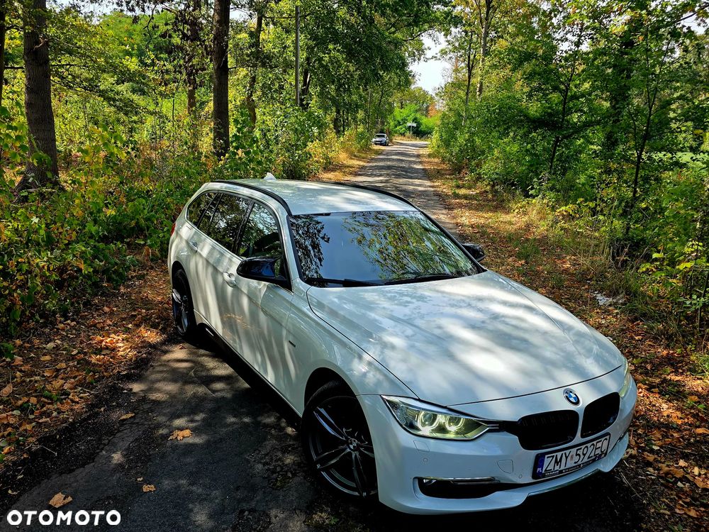 BMW Seria 3 320d xDrive Sport-Aut Luxury Line - 1
