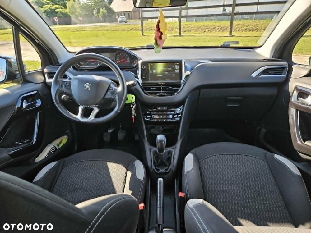 Peugeot 208 1.2 PureTech Active - 5