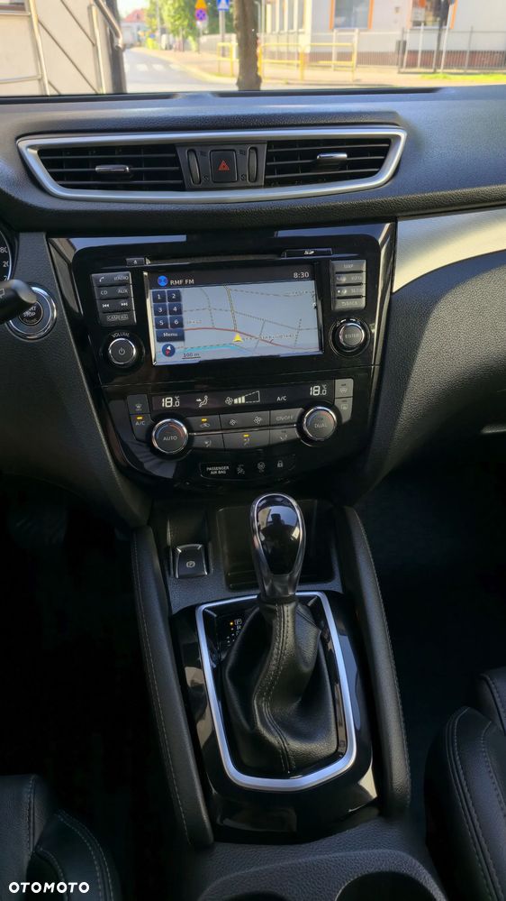 Nissan Qashqai 1.6 DCi Xtronic ACENTA - 9