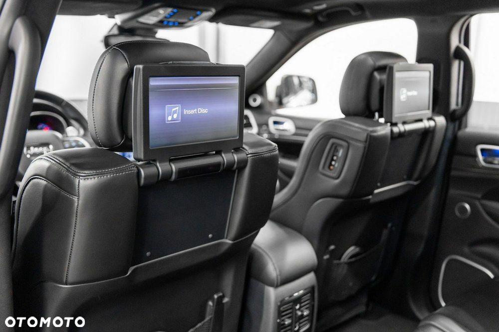 Jeep Grand Cherokee - 37