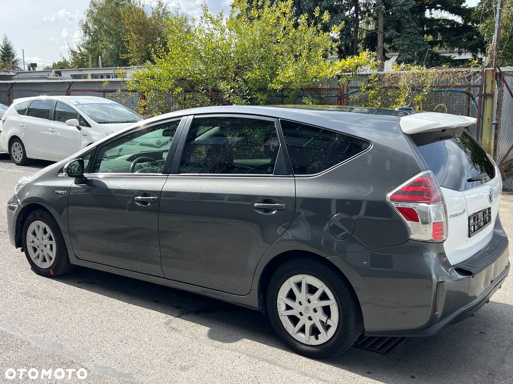 Toyota Prius+ (Hybrid) Executive - 4