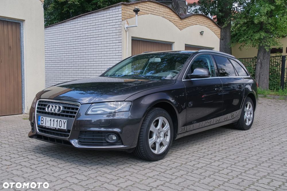 Audi A4 Avant - 1