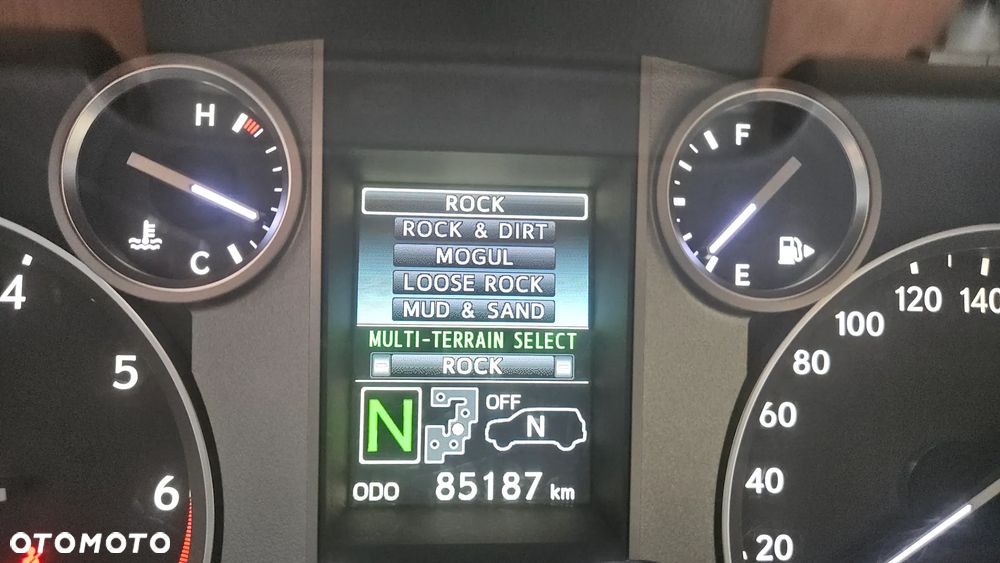 Lexus LX Standard - 13