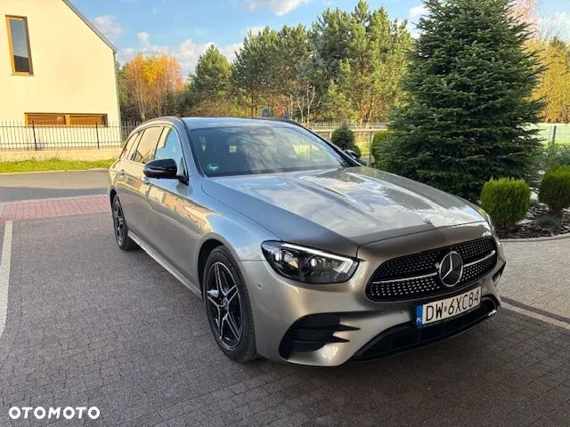 Mercedes-Benz Klasa E 220 d 4-Matic Business Edition - 1