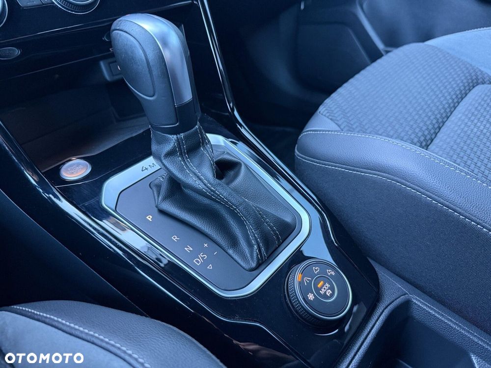 Volkswagen T-Roc - 22