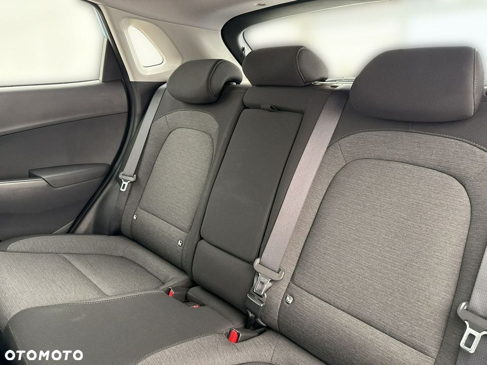 Hyundai Kona 64kWh Modern - 19