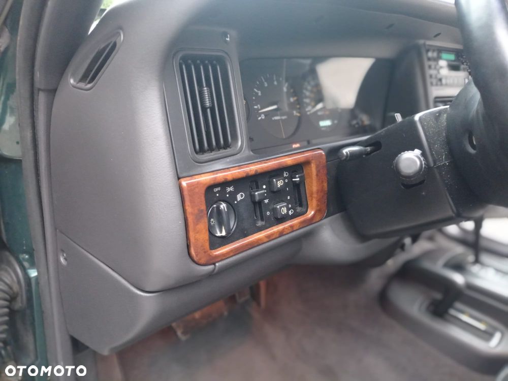 Jeep Grand Cherokee - 20