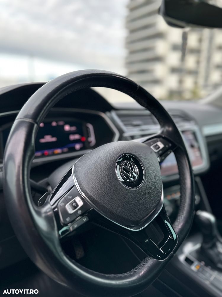 Volkswagen Tiguan - 9
