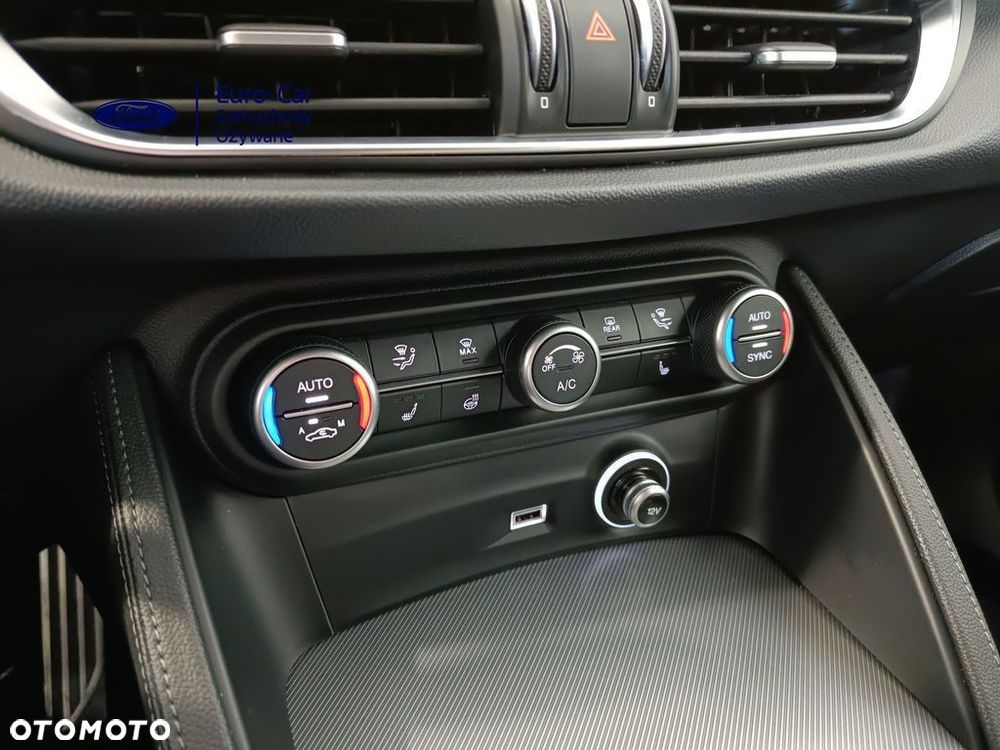 Alfa Romeo Stelvio 2.0 Turbo Veloce Q4 - 27