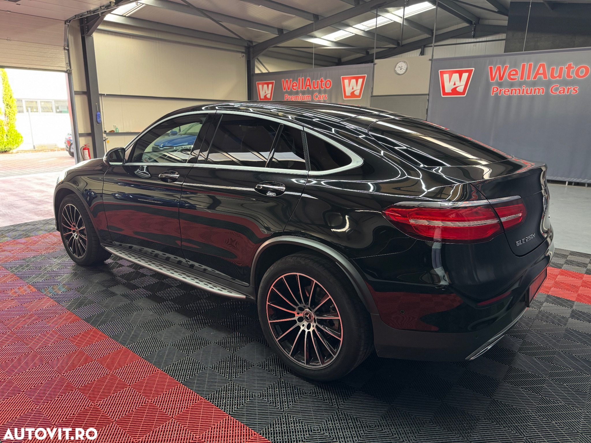 Mercedes-Benz GLC 250 d 4MATIC - 6