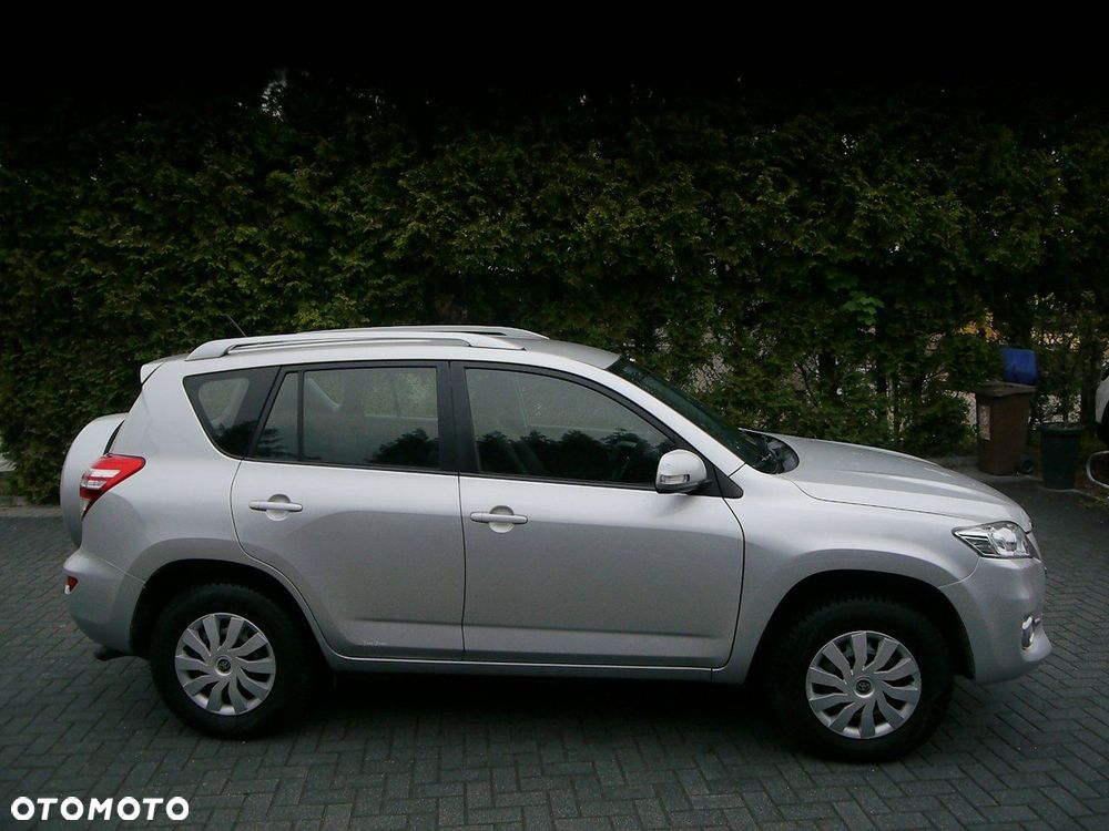 Toyota RAV4 2.2 D-4D 4x4 Sol - 11