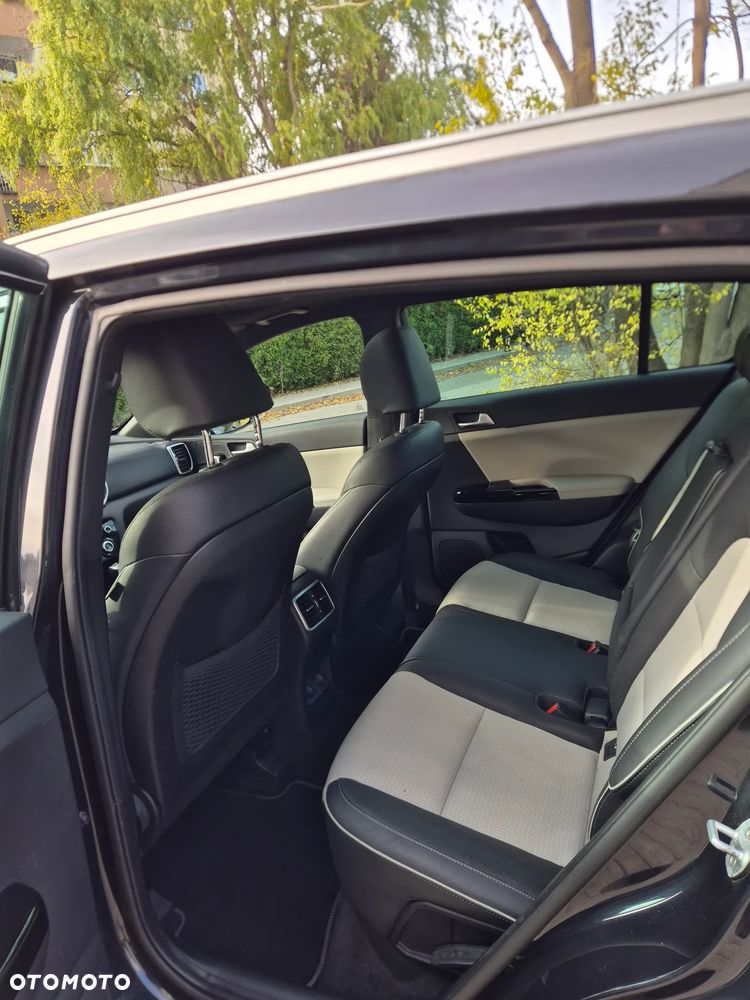 Kia Sportage 1.6 CRDI AWD GT LINE - 12