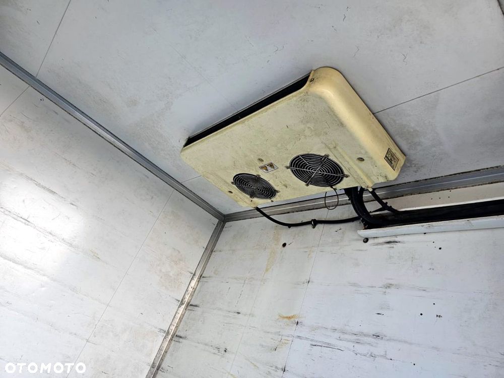 Mercedes-Benz Sprinter - 29