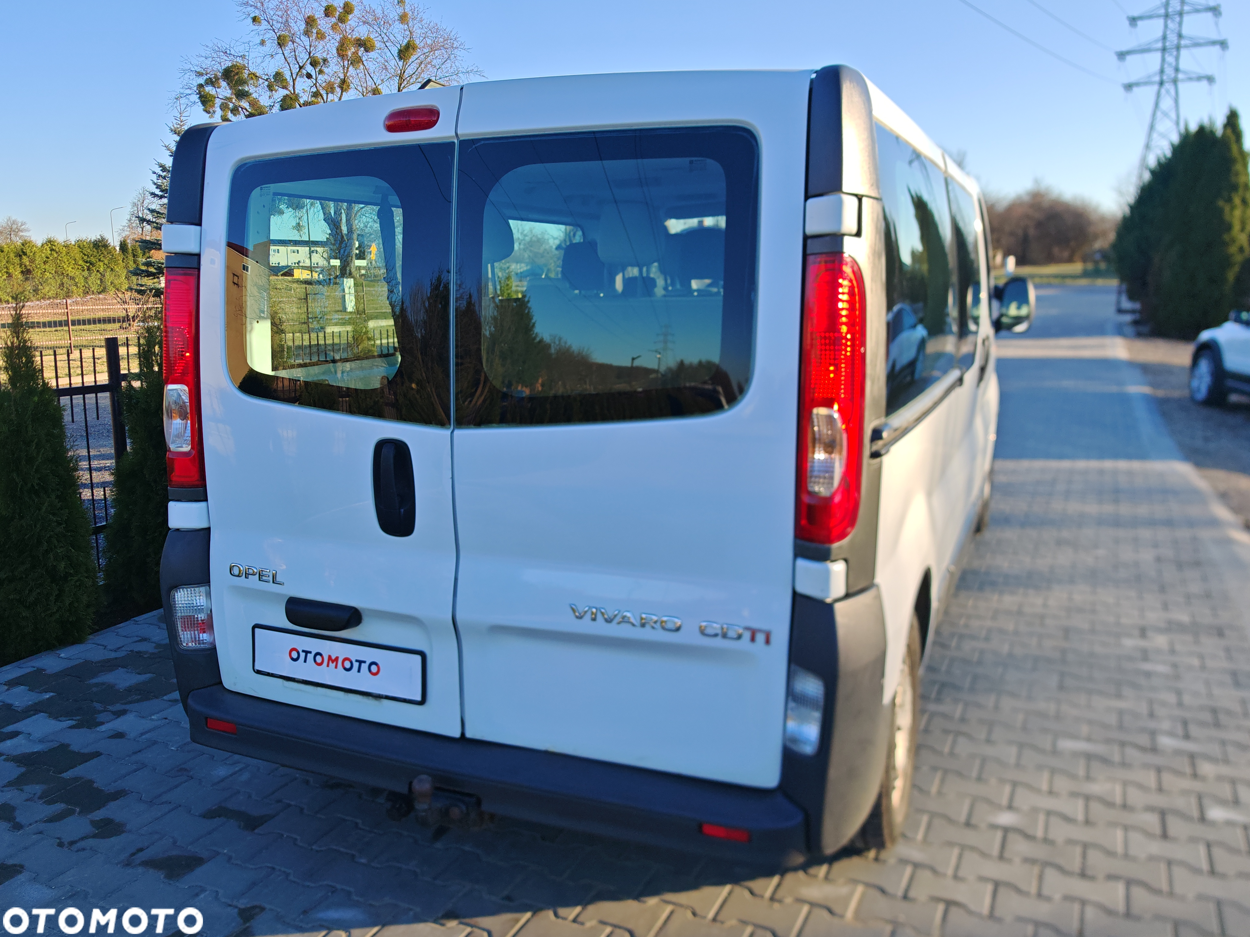 Opel Vivaro - 10