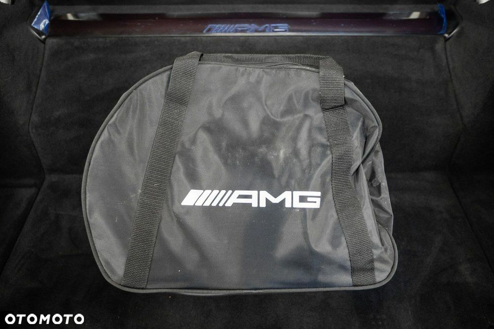 Mercedes-Benz AMG GT - 35